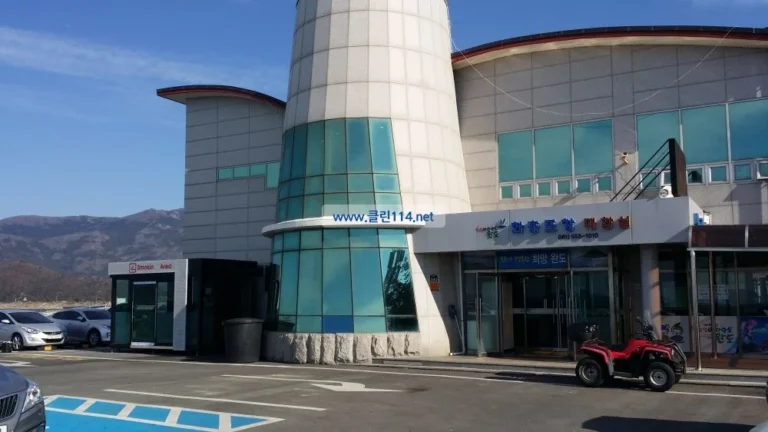 전남 완도군에 설치된 흡연부스 설치 사례